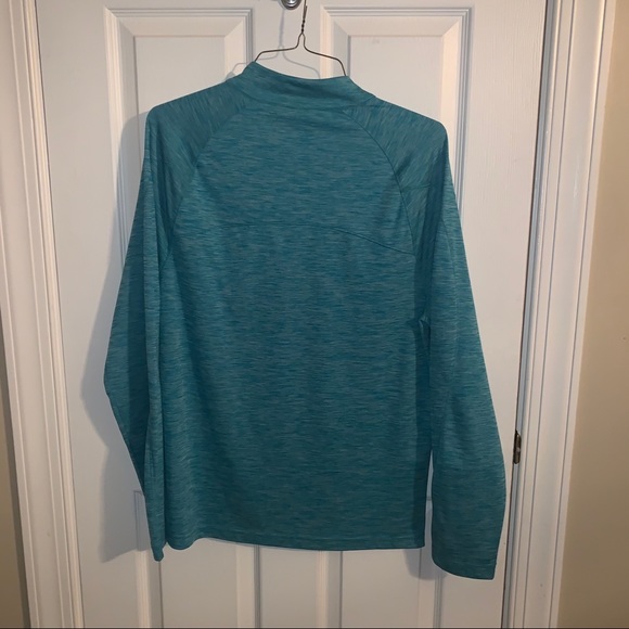 SB Tech Pullover - Picture 2 of 3